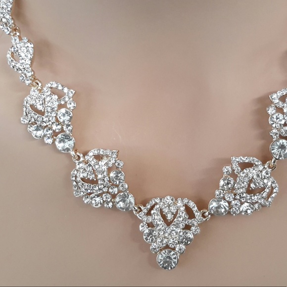 NWT Rhinestone Crystal Necklace - Picture 7 of 7